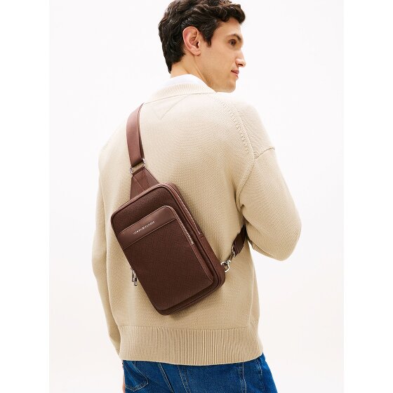 Tommy Hilfiger TH Flag Slingbag in pelle 28 cm