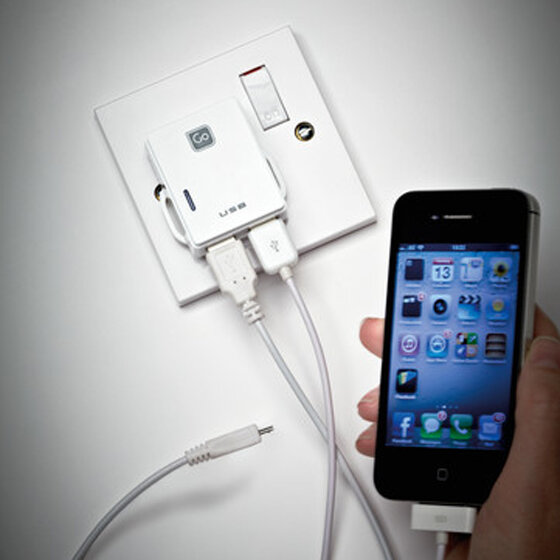 Go Travel Caricatore doppio USB per dispositivi Micro USB + Apple UK