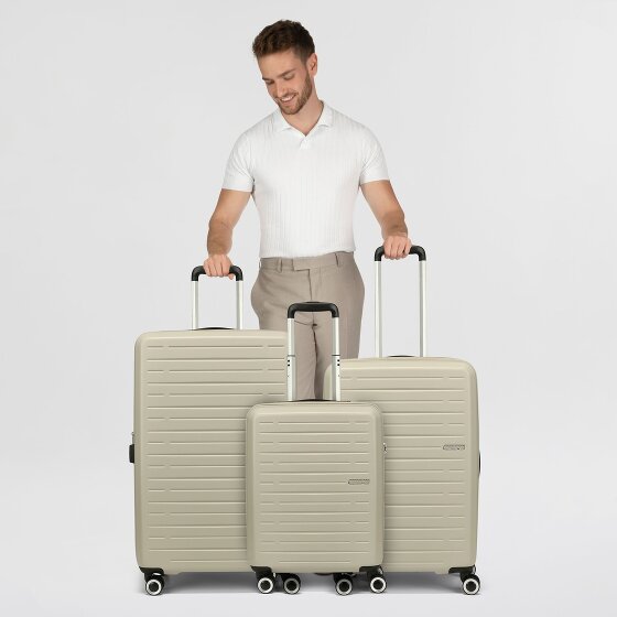 American Tourister Aerojoy 4 ruote Set di valigie 3 pezzi con piega di espansione American Tourister Aerojoy 4 ruote Set di valigie 3 pezzi con piega di espansione