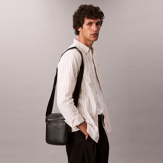 Calvin Klein Raised Borsa a tracolla 19 cm