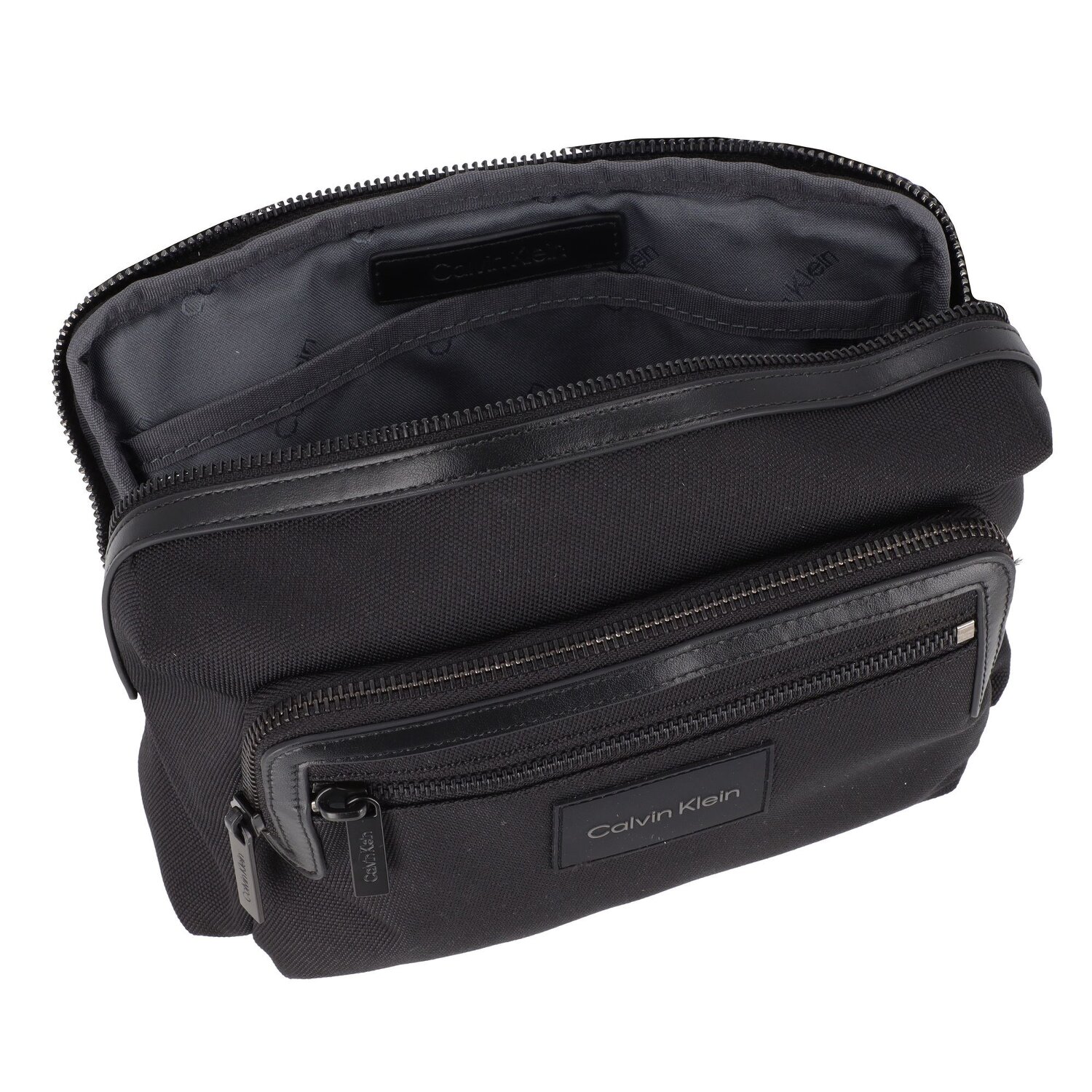 Calvin Klein CK Remote Pro Borsa a tracolla 22.5 cm black sul Bagaglio