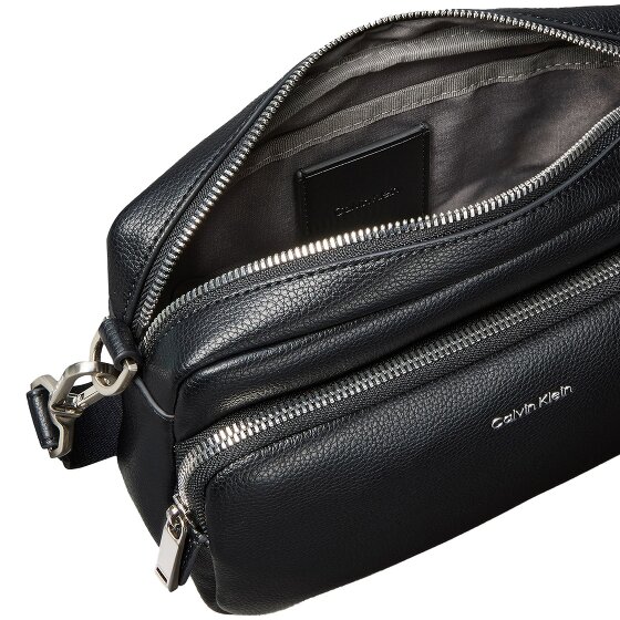 Calvin Klein Raised Borsa a tracolla 26 cm