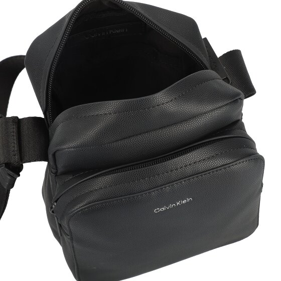 Calvin Klein CK Must Mini Borsa Borsa a tracolla 18 cm Calvin Klein CK Must Mini Borsa Borsa a tracolla 18 cm